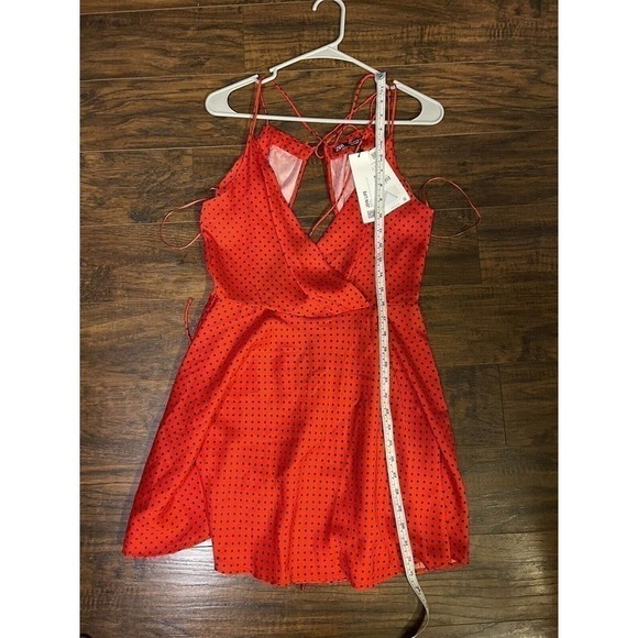 ZARA RED BLACK SPOTTED POLKA DOT SATIN TIE BACK SKATER A LINE TEA DRESS SIZE S - Picture 5 of 11